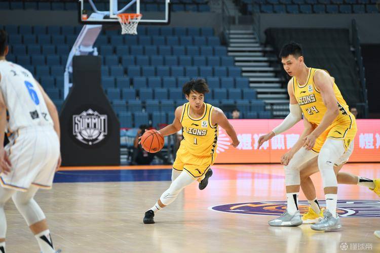 摩洛哥瓦赫达全力冲击冠军，关键球员备战状态受关注的简单介绍