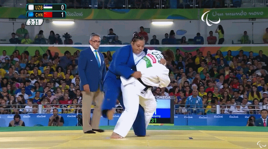 中场连续得分,压倒性优势夺魁的简单介绍 中场连续得分,压倒性优势夺魁的简单介绍