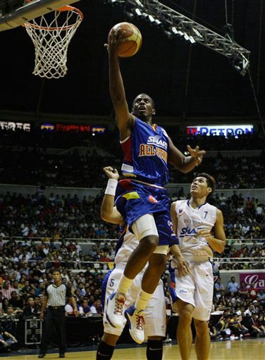 包含NBA球员回乡开办篮球慈善赛，传递关爱的词条