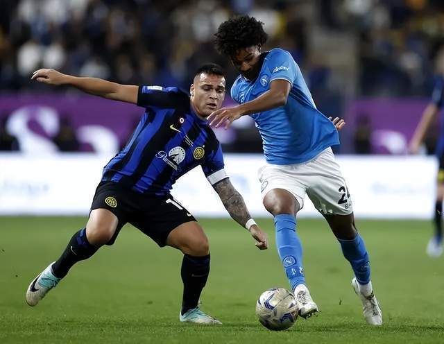 荷兰二队长补时绝杀捷克，锁定小组第一晋级的简单介绍