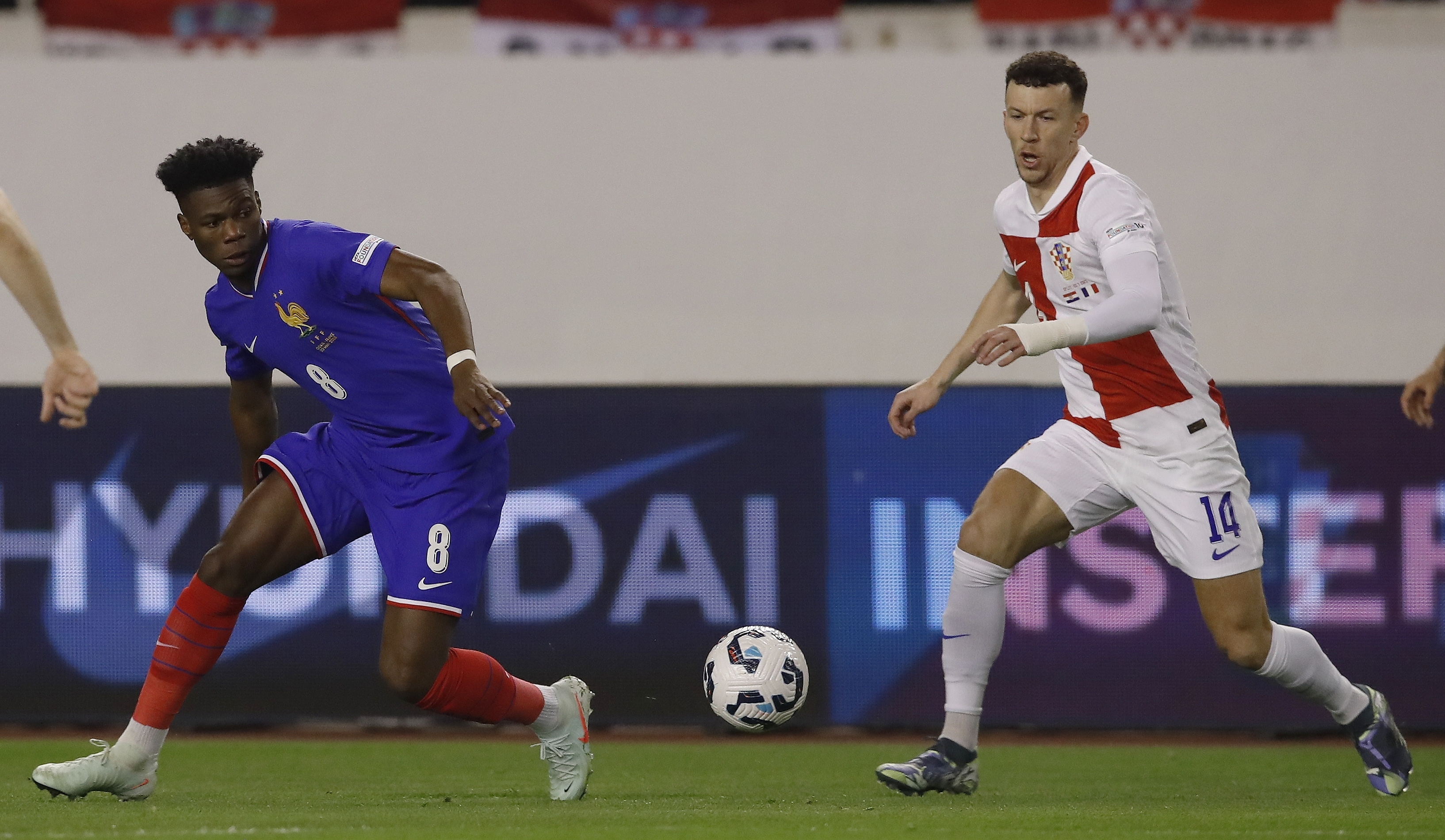 欧预赛俄罗斯遭遇克罗地亚，寻求强劲对抗的简单介绍