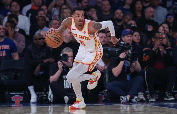 关于老鹰大胜开拓者，晋级西部半决赛的信息