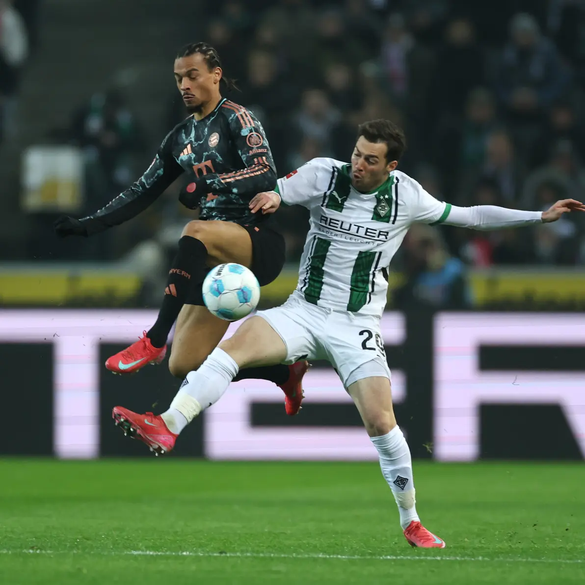 门兴格拉德巴赫战术稳健，击溃对手实现三连胜的简单介绍