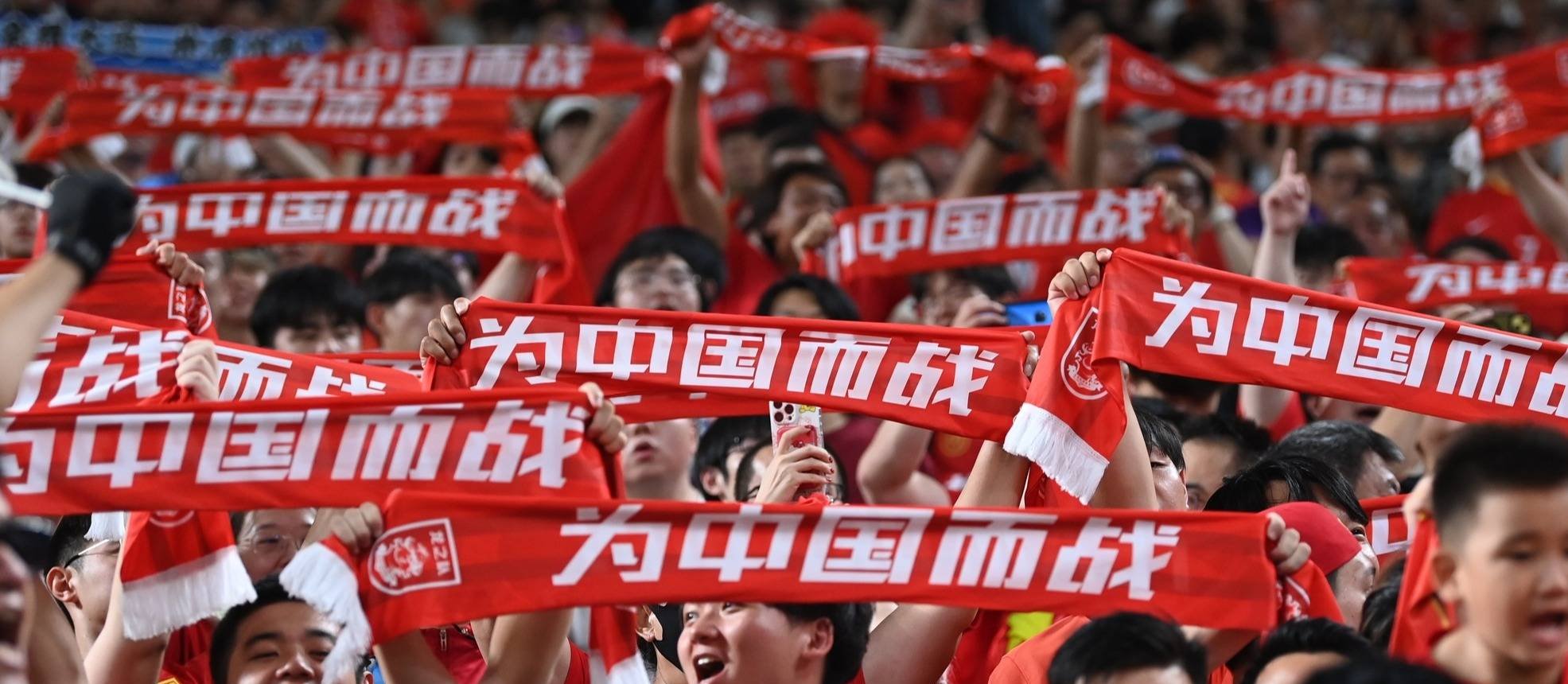 强队实力碾压对手，领跑亚洲足球赛场的简单介绍