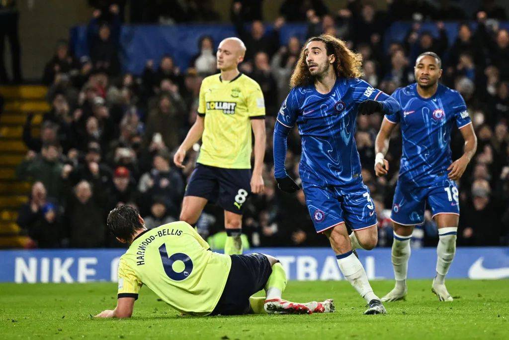 包含切尔西客场不敌南安普顿，遭遇失利的词条