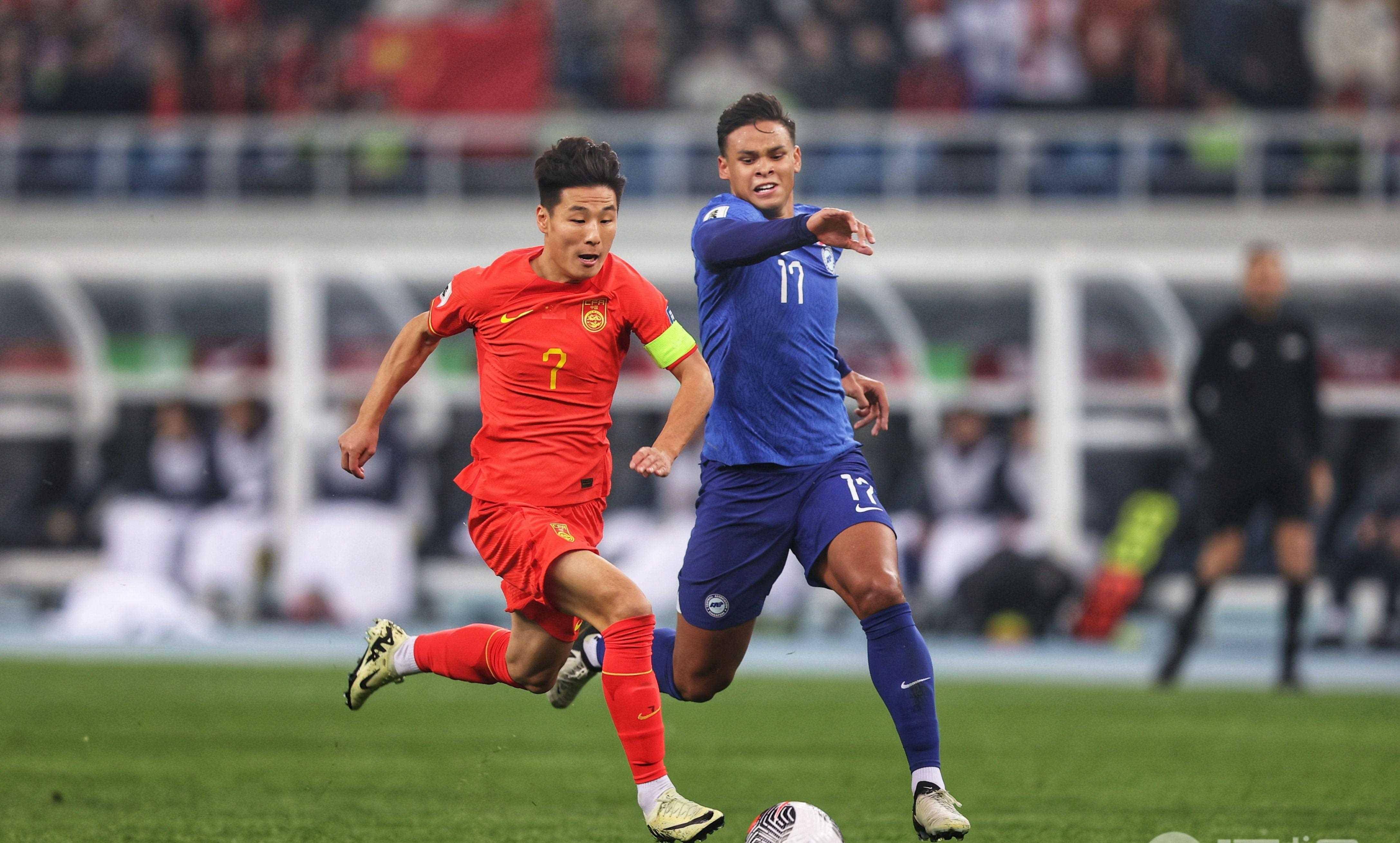 包含亚洲足球赛事的绝佳表现抢先看的词条