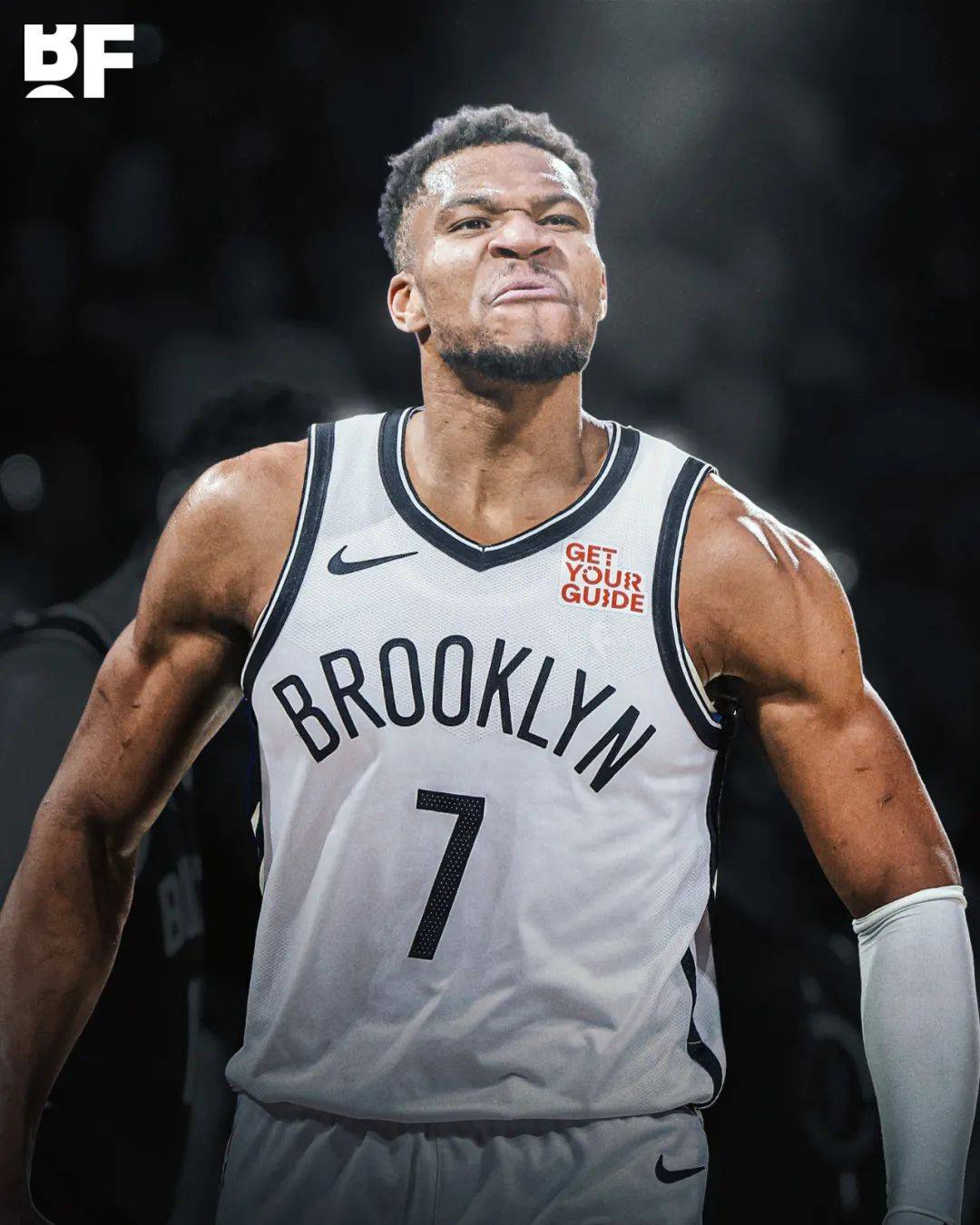 包含雄鹿主场告捷篮网，字母哥单手扭转胜局的词条